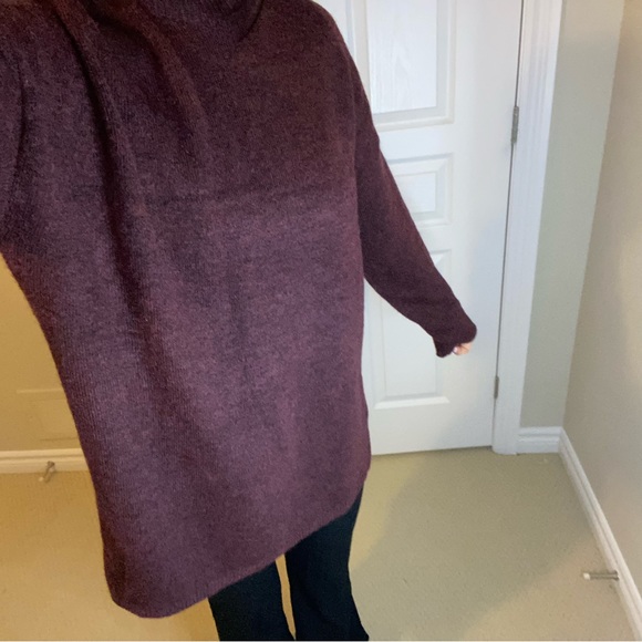 High Neck Knit Sweater - Picture 5 of 12